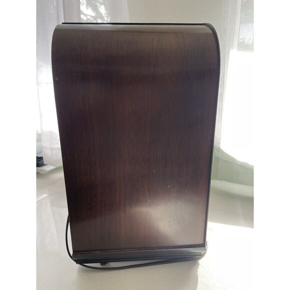 GE Tombstone Radio No. M-51, AM-Shortwave, 1934-1935, 15"W x 17"H - Picture 11 of 16